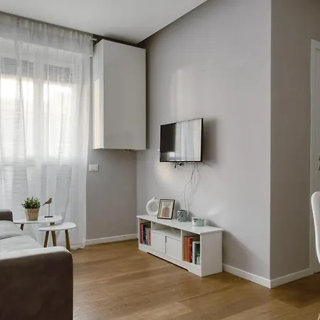 Ideal Rent - Bruschetti 6 Апартаменты *